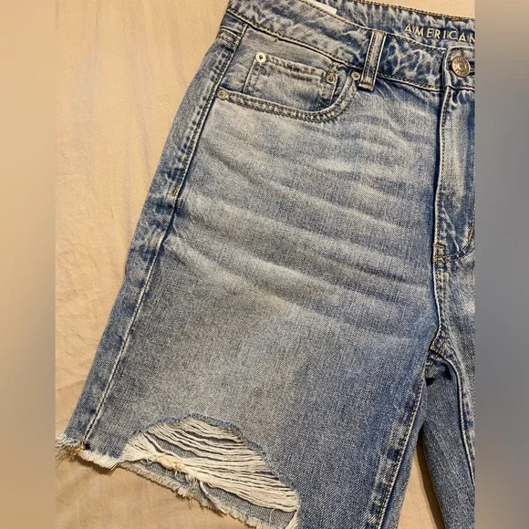 American Eagle Denim Shorts SIZE 6 - Picture 3 of 7